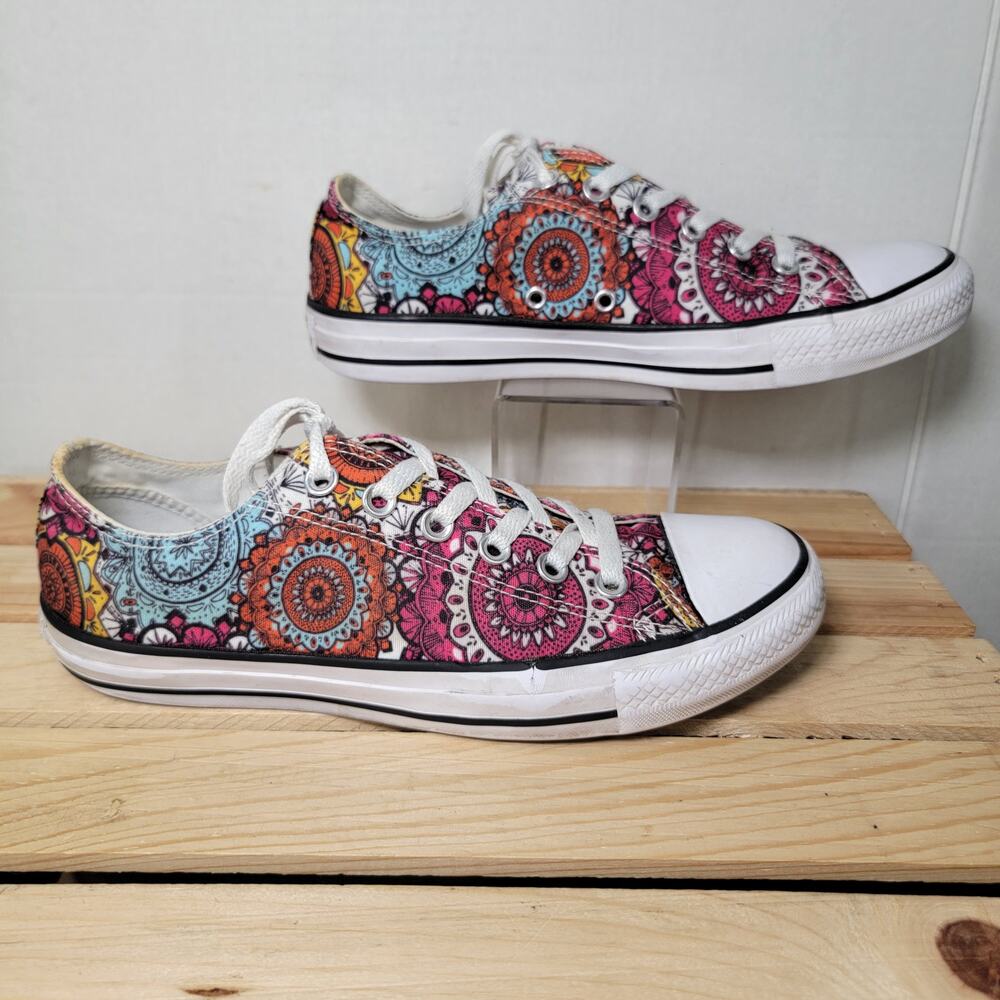 Converse Chuck Taylor All Star Low-Top Mandala Print - Size m7/w9 - Picture 3 of 7